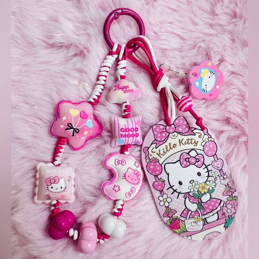 Hand-woven Hello Kitty Pink and White Beaded Charm Keychain/Phone Charm/BagCharm